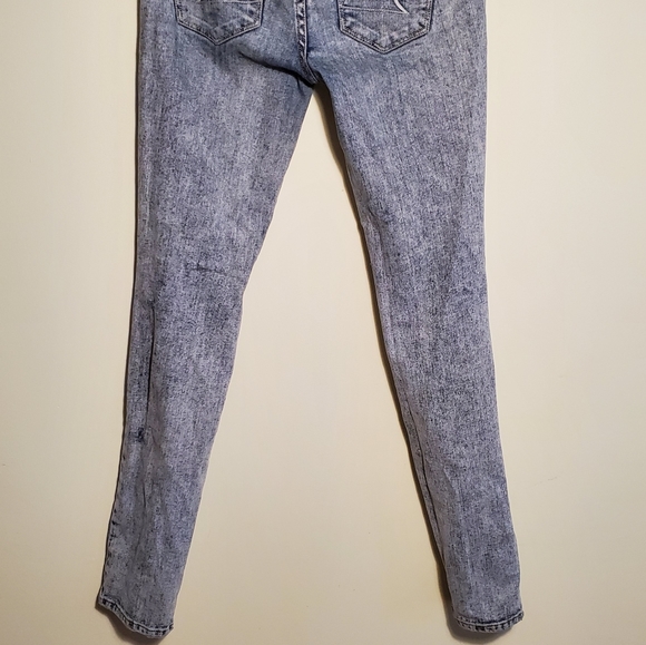 American Eagle Jeans - Picture 2 of 3